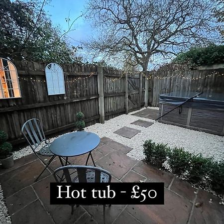 Appartamento The Hideaway, Hot Tub Henley-in-Arden Esterno foto